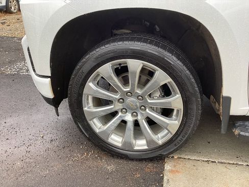 Used 2022 Chevrolet Silverado 1500 High Country image 9