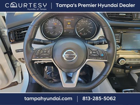 Used 2022 Nissan Rogue Sport SV w/ Technology Package image 22