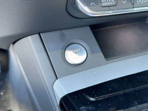 Used 2025 Audi Q5 2.0T Premium w/ Convenience Plus Package image 26