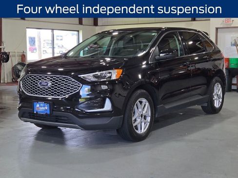 Used 2023 Ford Edge SEL image 5