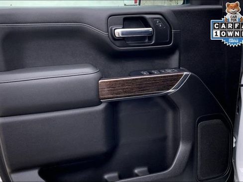 Used 2022 GMC Sierra 1500 SLE image 21