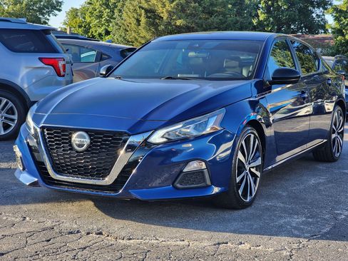 Used 2022 Nissan Altima 2.5 SR image 3