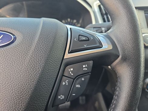 Used 2017 Ford Edge SEL FWD image 22