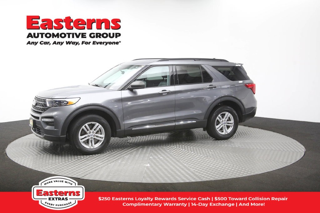 Used 2023 Ford Explorer XLT w/ Equipment Group 202A AWD/4WD image 59