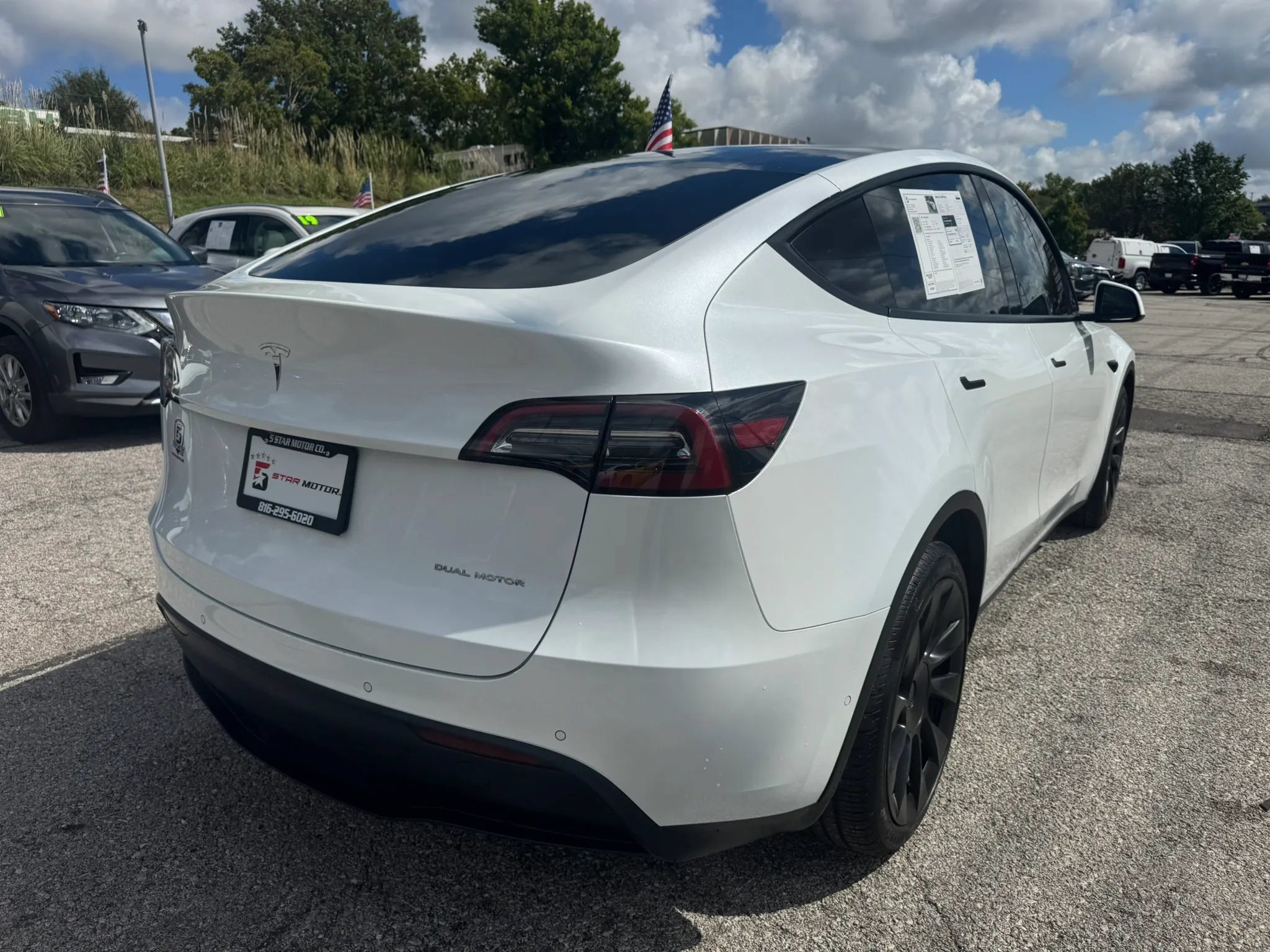 Used 2021 Tesla Model Y Long Range AWD/4WD image 4