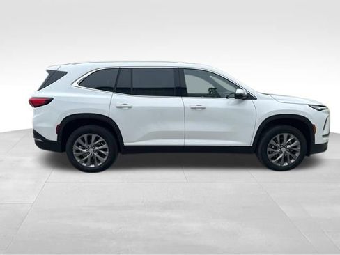 Used 2026 Buick Enclave Preferred AWD/4WD image 7