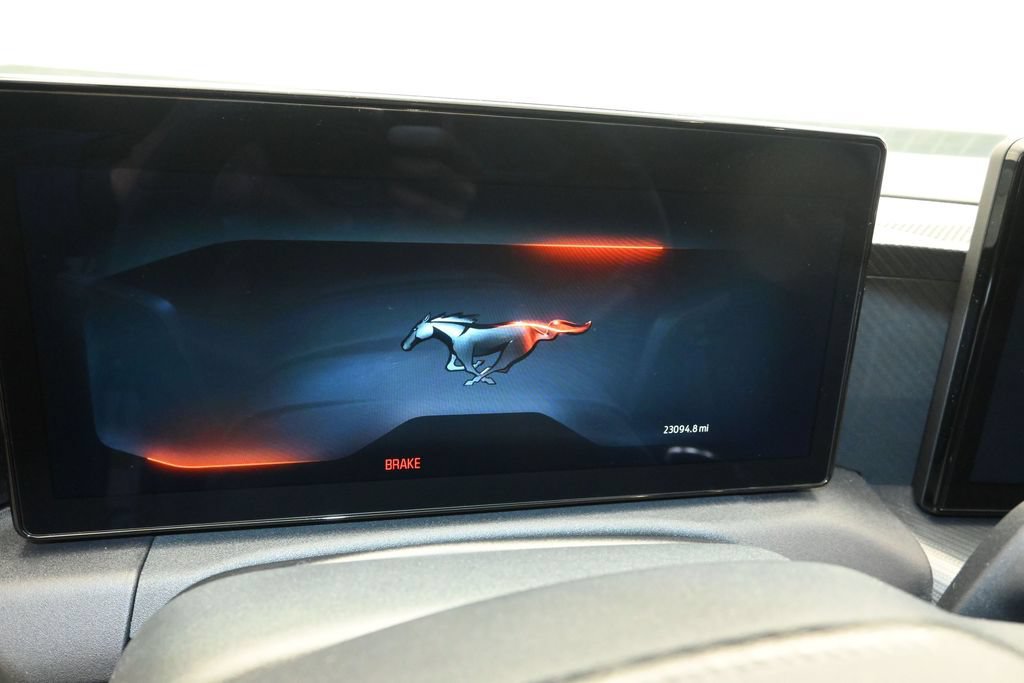 Used 2024 Ford Mustang GT RWD image 11