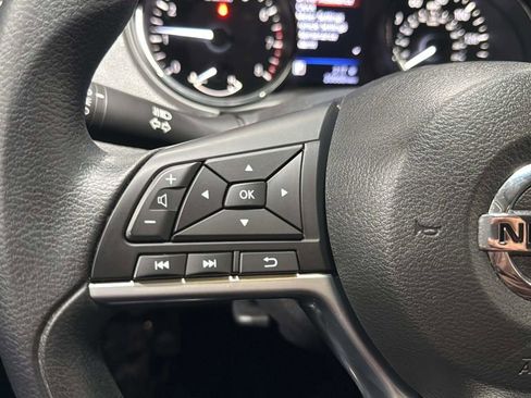 Used 2018 Nissan Rogue S AWD/4WD image 22