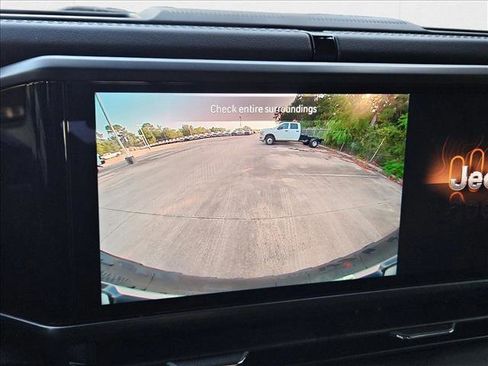 New 2025 Jeep Wrangler Unlimited Rubicon image 12