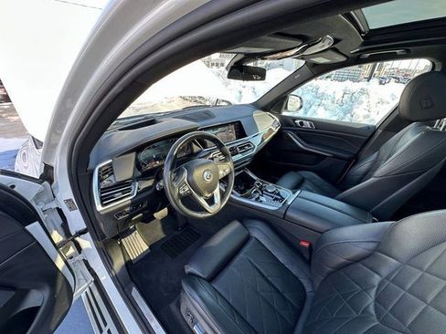 Used 2023 BMW X5 xDrive40i image 11