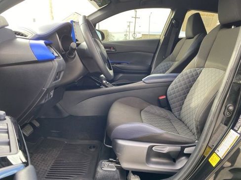 Certified 2021 Toyota C-HR XLE image 13