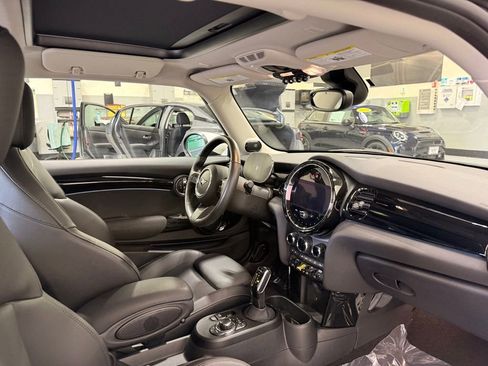 Certified 2024 MINI Cooper SE FWD image 22