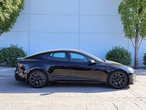 Used 2022 Tesla Model S Plaid AWD/4WD image 5