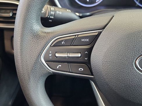 Used 2020 Hyundai Santa Fe SE image 21