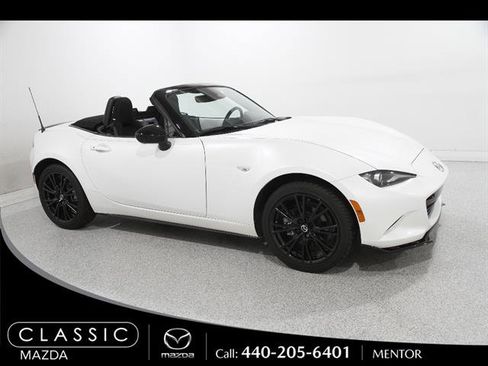 Certified 2024 MAZDA MX-5 Miata Club RWD image 1