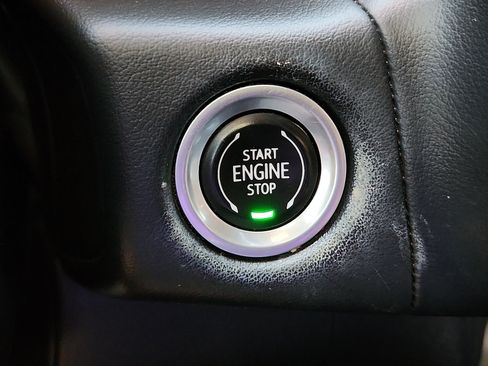 Used 2021 Chevrolet Tahoe LT AWD/4WD image 16