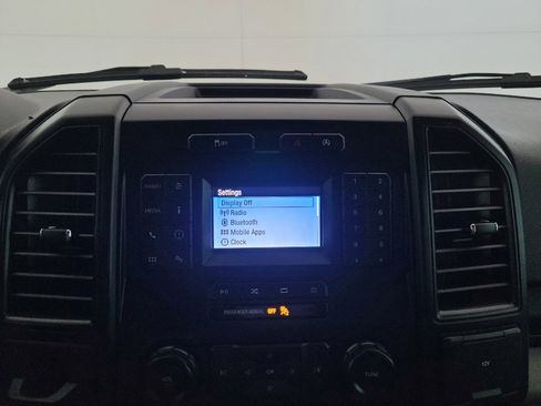 Used 2018 Ford F150 XL w/ Equipment Group 101A Mid RWD image 25
