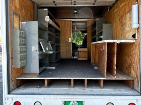Used 2013 Ford E-350 and Econoline 350 Super Duty w/ Air Conditioning Prep Pkg RWD image 23