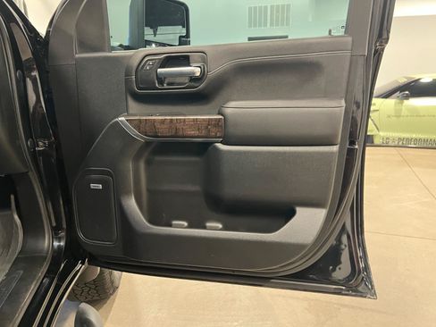Used 2020 GMC Sierra 2500 Denali w/ Denali Ultimate Package AWD/4WD image 41