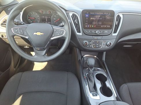 Used 2024 Chevrolet Malibu LT image 21