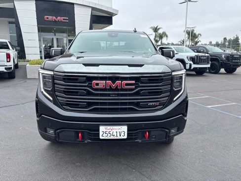 Used 2023 GMC Sierra 1500 AT4 w/ Technology Package AWD/4WD image 2