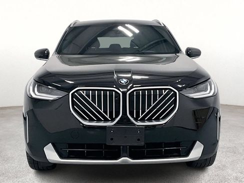 Used 2025 BMW X3 xDrive30i AWD/4WD image 3