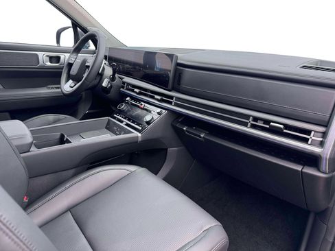 Certified 2026 Hyundai Santa Fe Limited AWD/4WD image 15