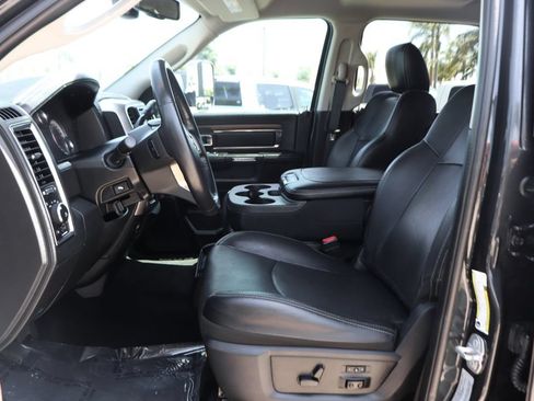Used 2017 RAM 2500 Laramie w/ Convenience Group AWD/4WD image 18