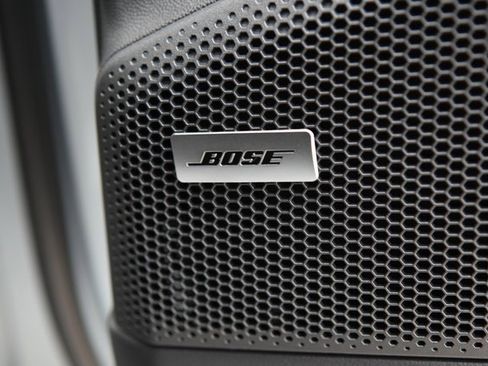 Certified 2025 Porsche Macan 4S Electric image 26