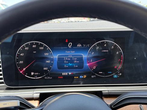 Used 2026 Mercedes-Benz GLE 350 4MATIC image 10