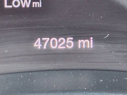 Used 2022 Dodge Durango SXT AWD/4WD image 17