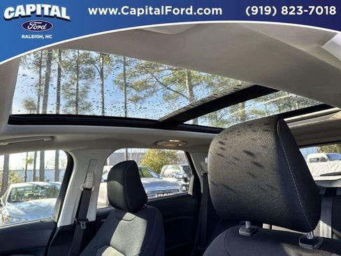 Certified 2022 Ford Edge SEL w/ Convenience Package image 21