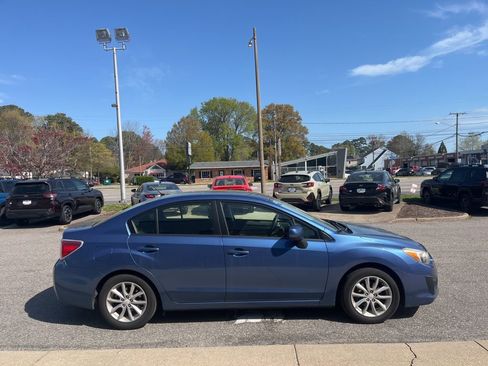 Used 2014 Subaru Impreza 2.0i Premium w/ All-Weather Package w/CVT image 3