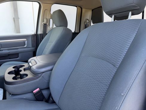 Used 2016 RAM 1500 Classic SLT RWD image 14