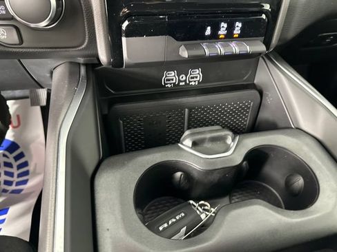 New 2026 RAM 1500 4x4 Crew Cab image 30