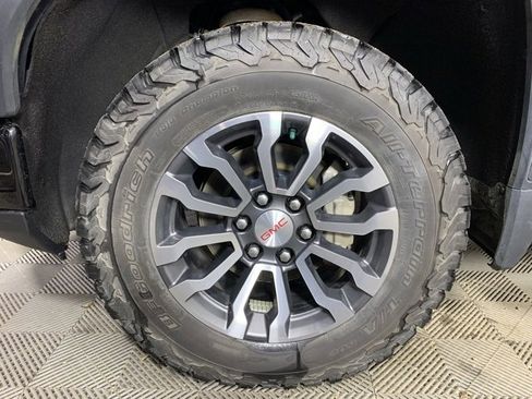 Used 2022 GMC Sierra 1500 AT4 image 36