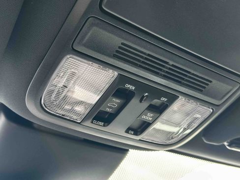 New 2026 Honda Odyssey Sport-L image 28