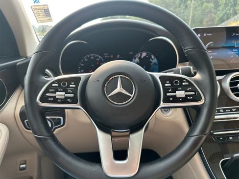 Used 2020 Mercedes-Benz GLC 300 4MATIC image 15