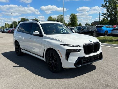 Used 2023 BMW X7 xDrive40i w/ M Sport Package image 37