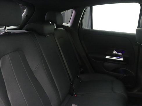 New 2026 Mercedes-Benz GLA 250 image 10