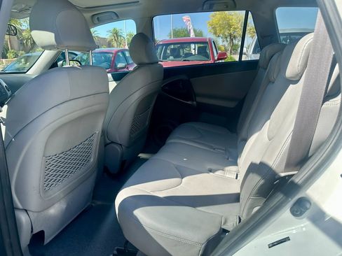 Used 2007 Toyota RAV4 Limited image 12