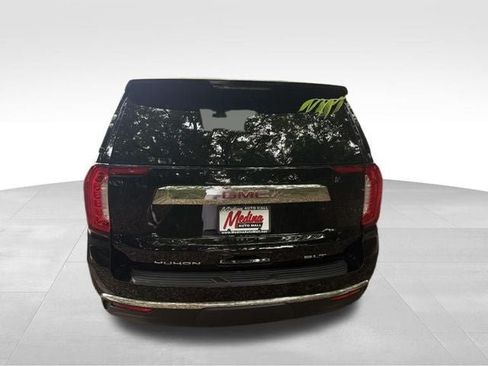 Used 2023 GMC Yukon XL SLT w/ SLT Premium Package AWD/4WD image 6