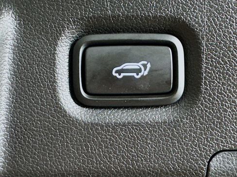 Used 2023 Hyundai Santa Fe Limited AWD/4WD image 39