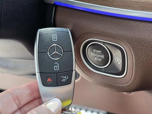 Certified 2024 Mercedes-Benz GLS 450 4MATIC image 23