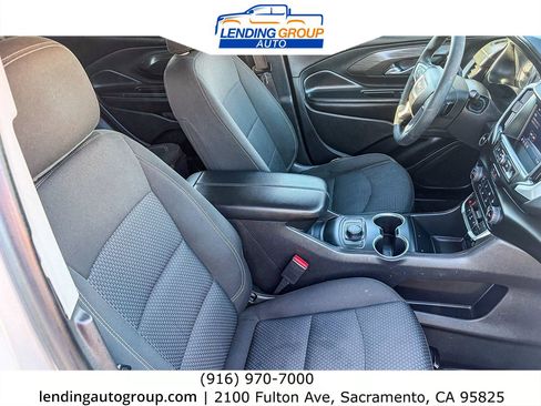 Used 2022 GMC Terrain SLE image 15