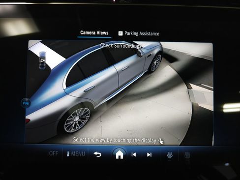 Certified 2025 Mercedes-Benz E 53 AMG e 4MATIC Sedan w/ Driver Assistance Package image 23