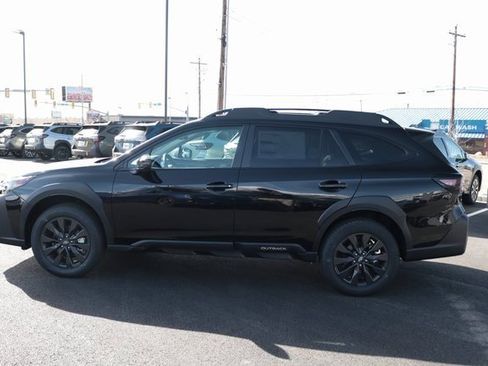 Used 2025 Subaru Outback Onyx Edition image 6