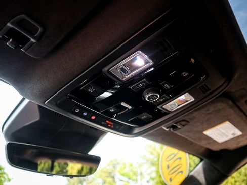 Used 2026 Cadillac Escalade V image 27