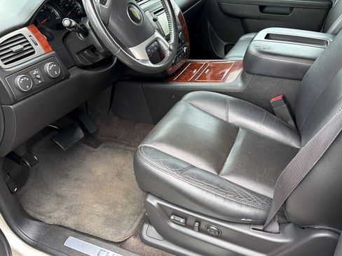 Used 2014 Chevrolet Tahoe LTZ AWD/4WD image 14