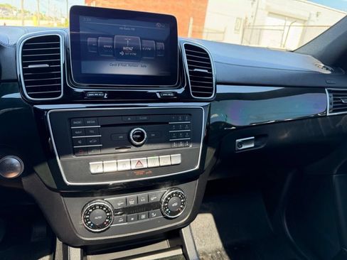 Used 2017 Mercedes-Benz GLS 450 4MATIC image 22